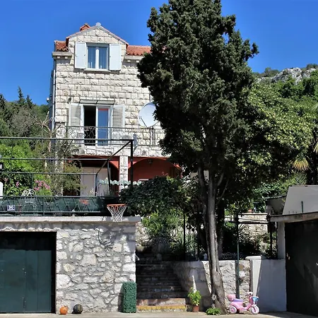 Laura Zaton Apartman Zaton