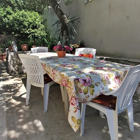 Apartman Laura Zaton Zaton