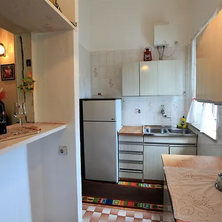 Apartman Laura Zaton Zaton
